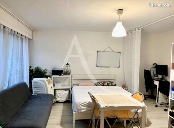 Studio 1 pièce 30 m²