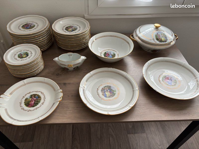 Service De Table Complet Vierzon Porcelaine – 12 Pers – Motif Feuilles – Vintage