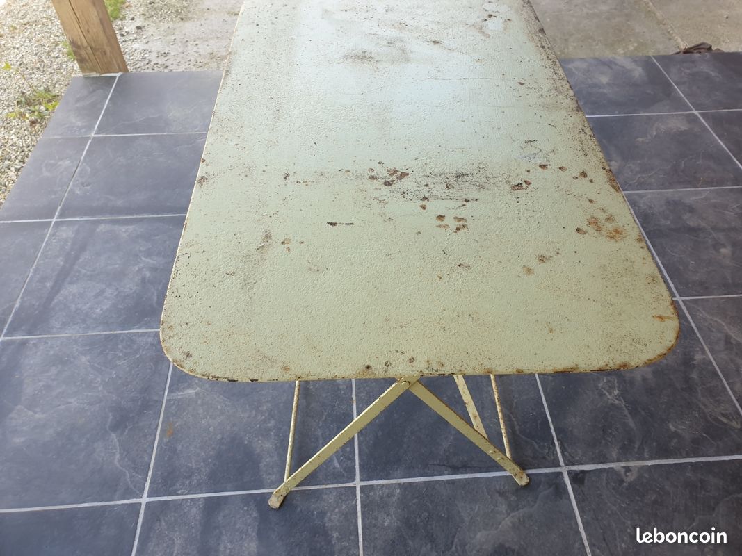 Ancienne table de bistrot (image 2)