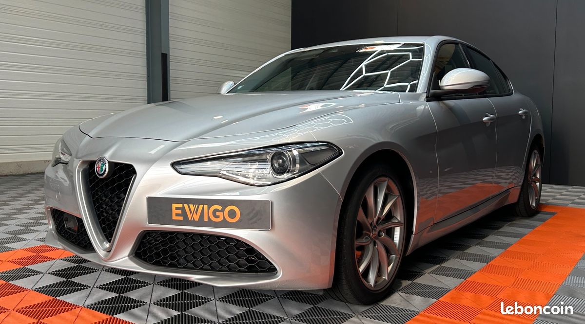 ALFA ROMEO GIULIA 2.2 JTDM 150 SUPER BVA - SYSTEME DNA - GPS - RADAR DE RECUl (image 9)