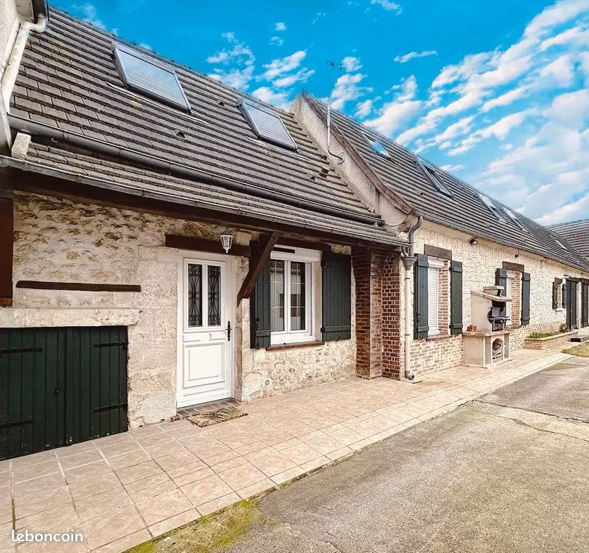 Maison 11 pièces 325 m² · à Compiègne · 325 m² · 430 000 €