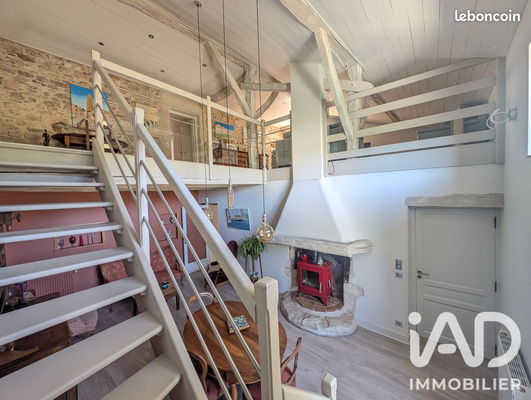 Maison 8 pièces 157 m² · à Arbent · 157 m² · 410 000 €