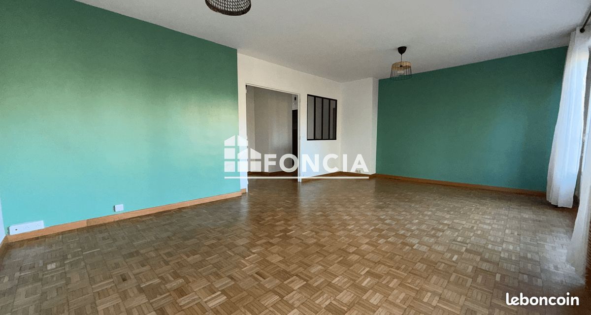 Appartement 3 pièces 72 m² · à Vénissieux · 72 m² · 990 €/mois