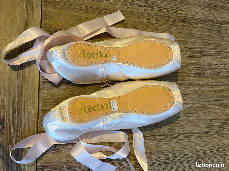 Soudittur Chausson de Danse Classique Pointe Chaussures de Ballet Satin