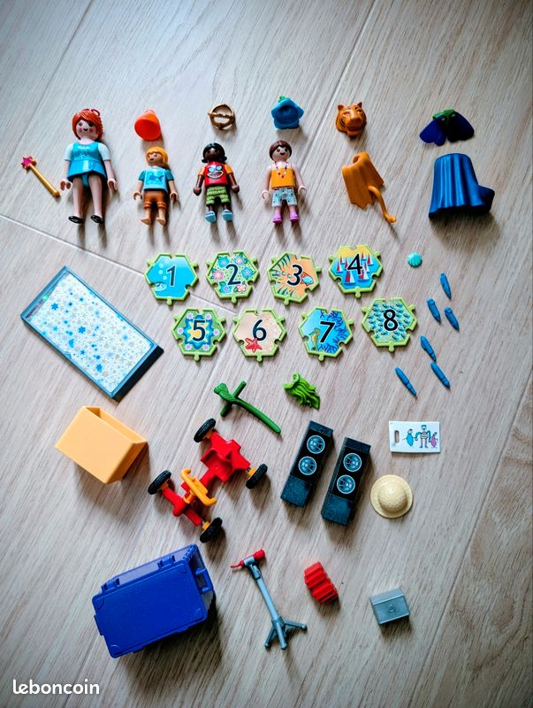 Playmobil 70440 Family Fun Kids Club (image 1)