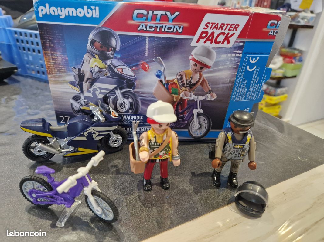 Achat PLAYMOBIL 5648 - City Acion - Valisette Police - Comprend un personnage, une moto et des accessoires - Dès 4 ans en gros Achat PLAYMOBIL 5648 - City Acion - Valisette Police - Comprend un personnage, une moto et des accessoires - Dès 4 ans en gros