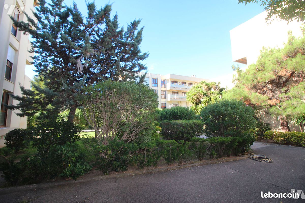 Appartement 5 pièces 104 m² · à Marseille · 104 m² · 345 000 €