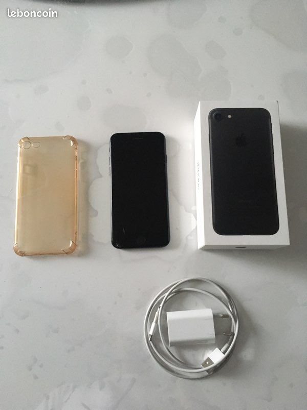 IPhone 7 noir 32Go (image 2)