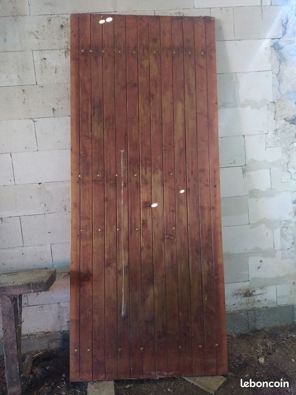 Porte en bois (image 1)
