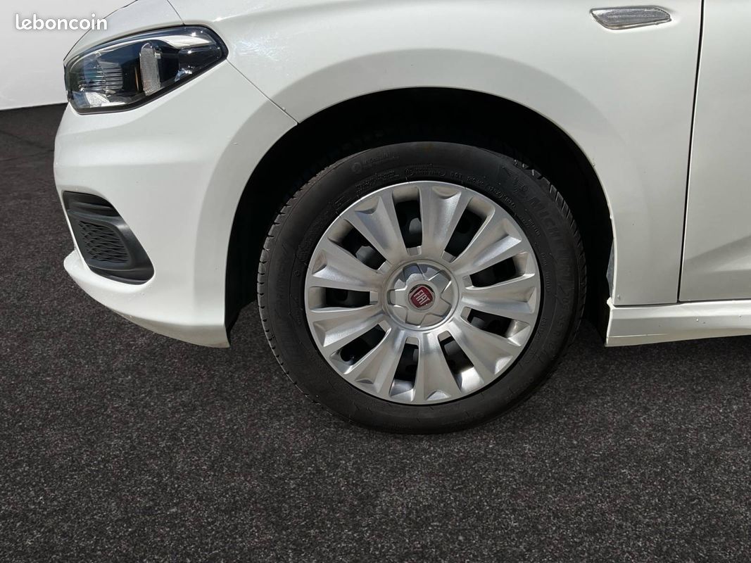 FIAT Tipo 1.6 MultiJet 120 ch Pop (image 9)