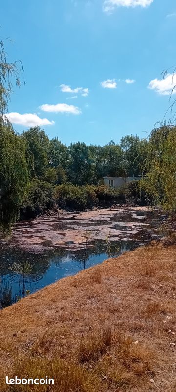 Ensemble de deux étangs · à Thouars · 32 000 €