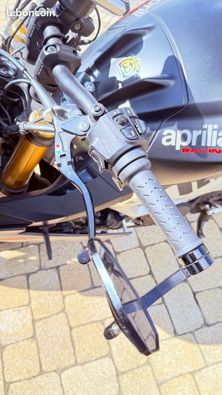 Aprilia tuono V4 factory (image 3)