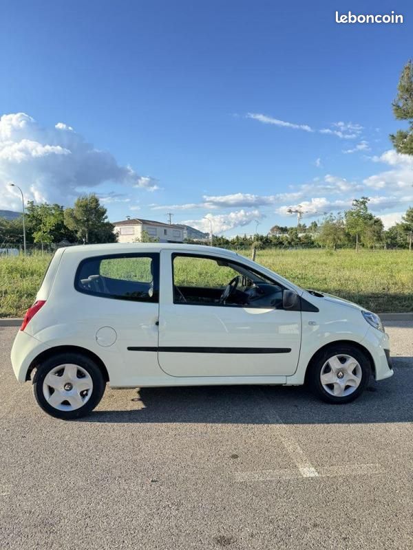Renault Twingo 2 1.5 DCI 65 REVISION OK GARANTIE 1 AN (image 7)