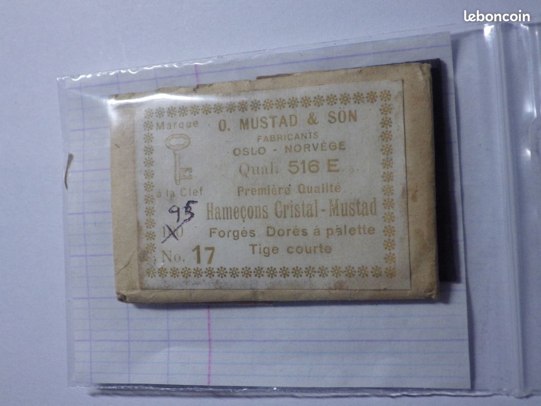 95 hameçons Mustad N° 17 dorés (image 2)