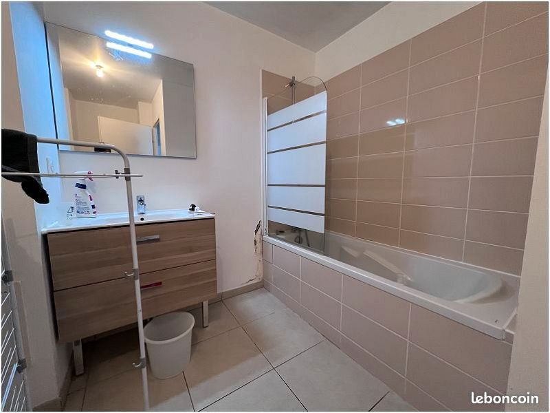 Appartement 3 pièces 65 m² · à Lille · 65 m² · 972 €