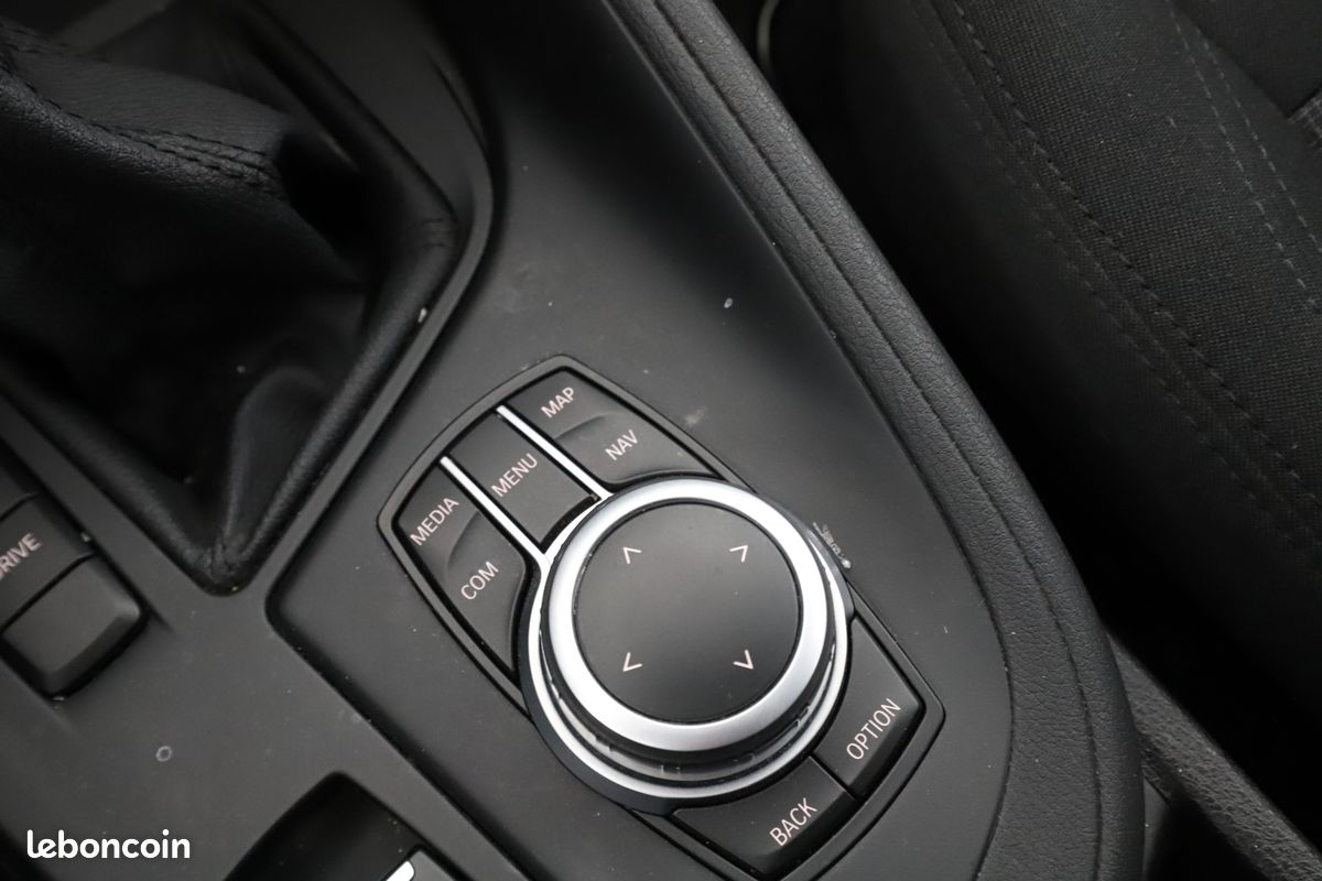 BMW X1 xDrive25e Business Design BVA6 220 ch (image 26)