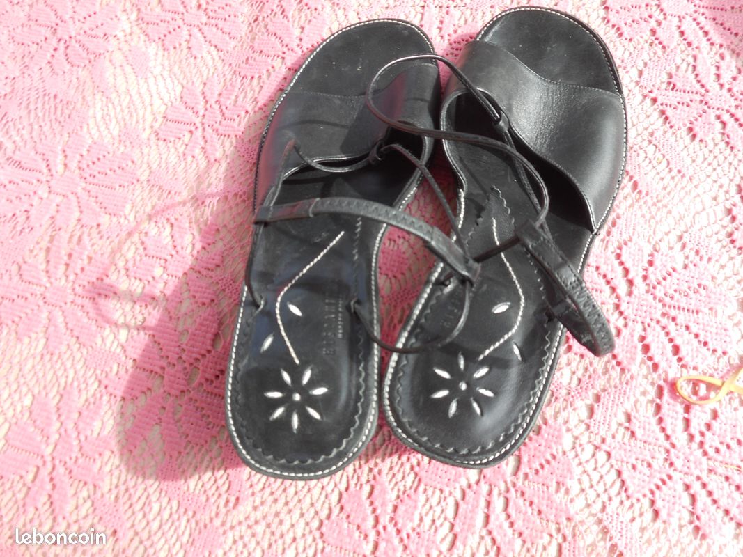 Chaussure escarpin noire ouverte hispanitas 39 cuir bride dessus (image 3)