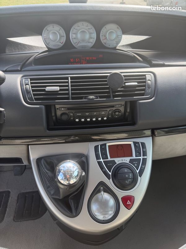 Peugeot 807 2.0 HDi 163ch Premium 8 Places Xenon Webasto (image 11)