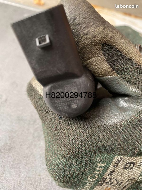 Injecteur 1.5 DCI 106 cv (image 1)