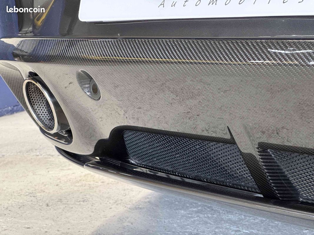 Aston Martin Vanquish Volante BV8 2017 (image 8)