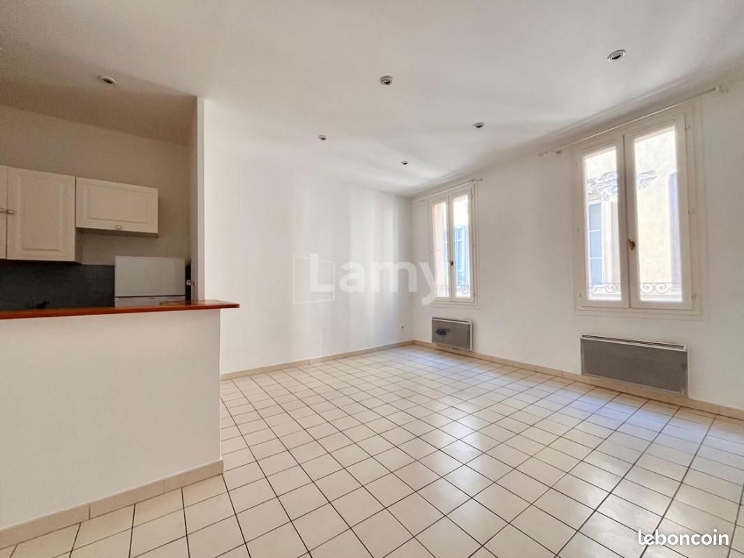 Appartement 2 pièces 42 m² · à Aix-en-Provence · 42 m² · 832 €
