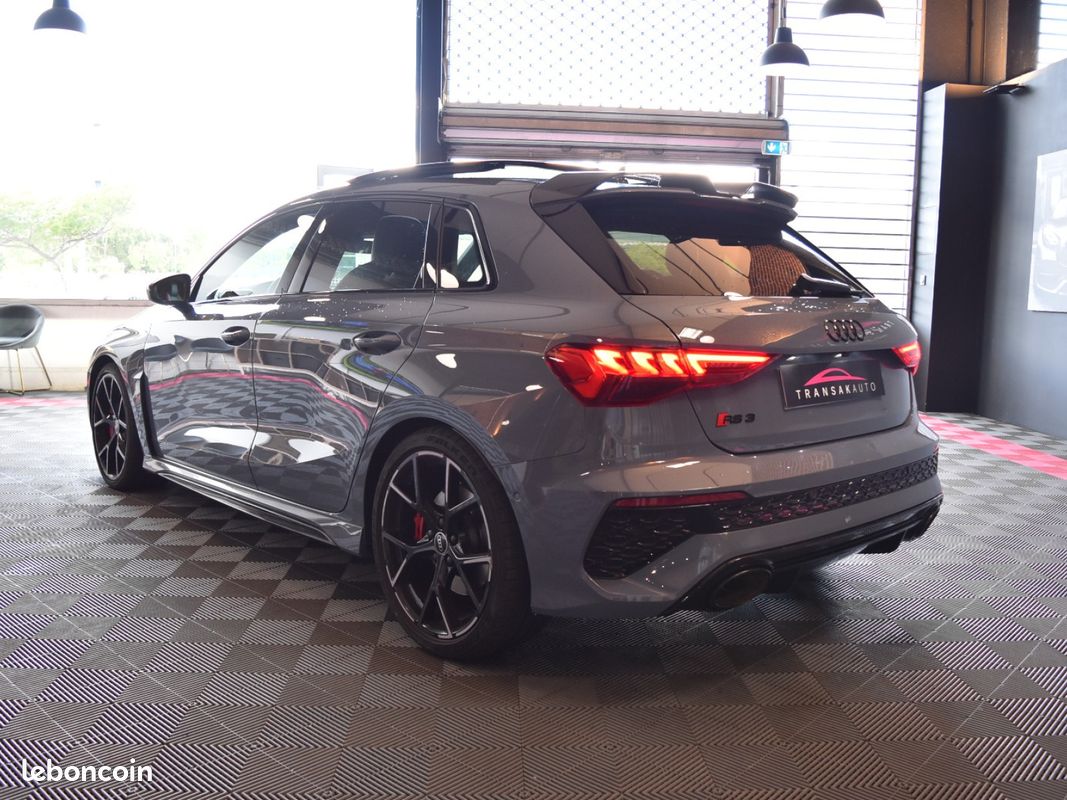 AUDI RS3 SPORTBACK 2.5 TFSI 400 S tronic 7 Quattro (image 7)
