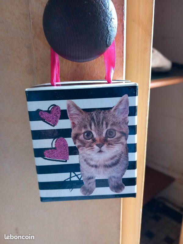 Petite boite (image 1)