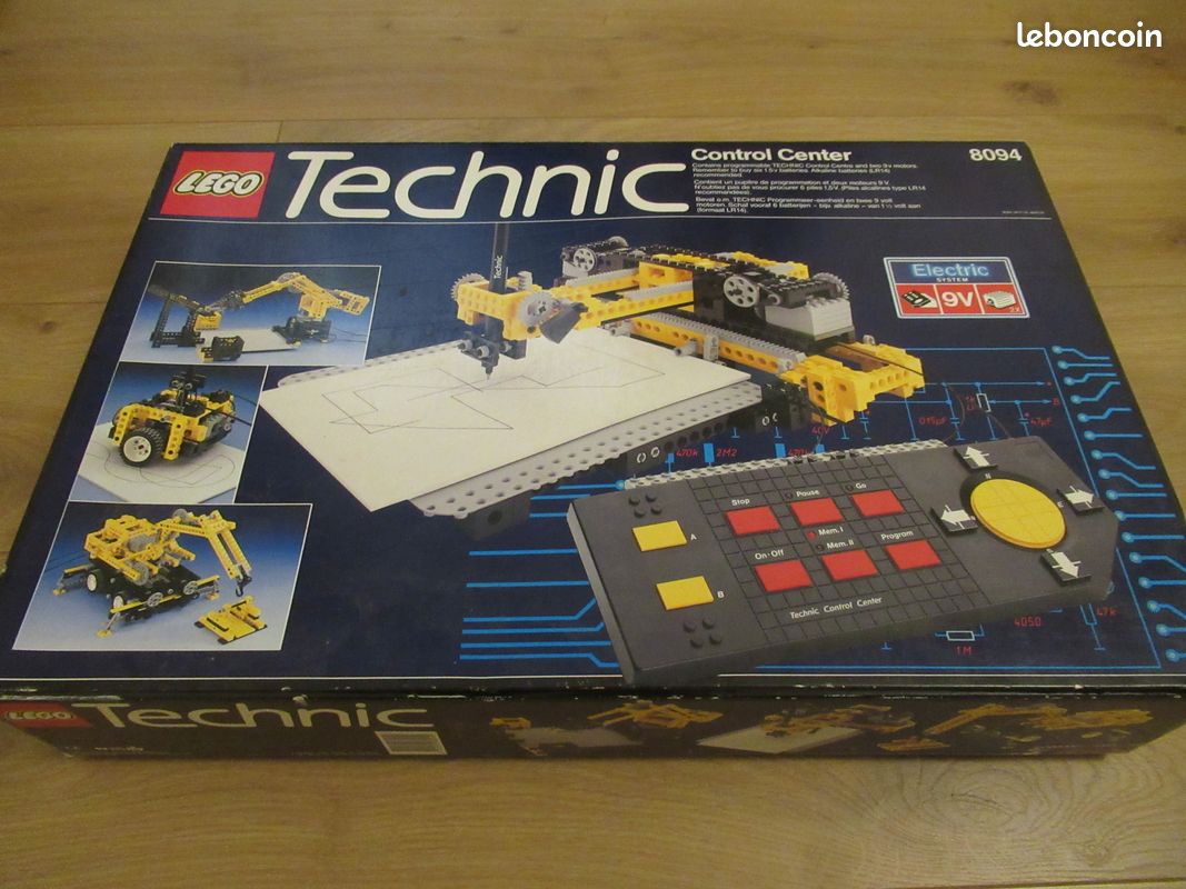 Lego Technic Control Center 8094 (image 1)