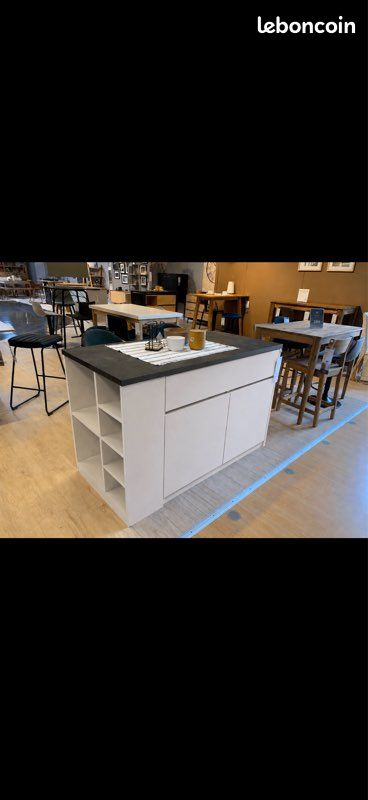 Îlot de cuisine (image 1)