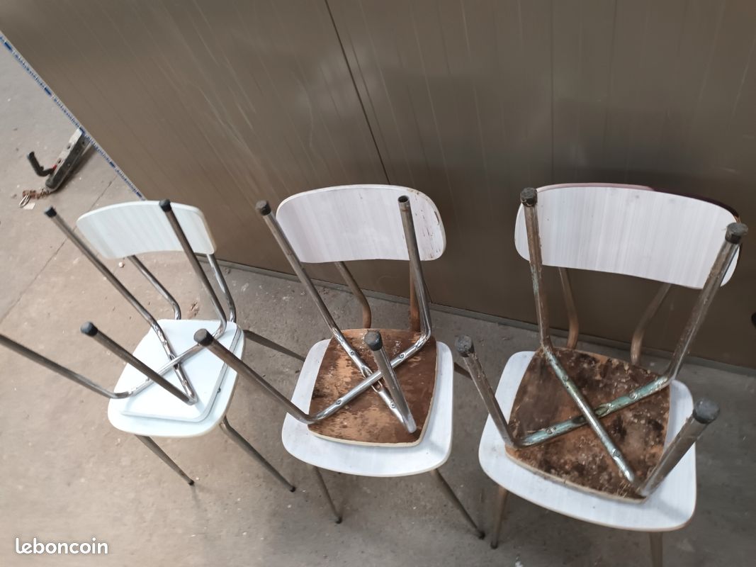 Lot de chaises et tabouret formica (image 5)