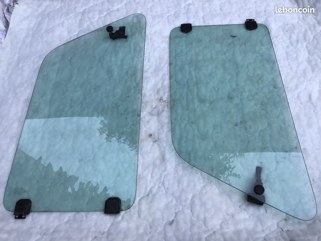 Deux vitres arrière autobianchi A112 (image 2)