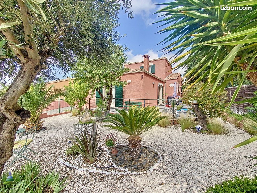 Maison 6 pièces 144 m² · à Castelnau-de-Guers · 144 m² · 430 000 €