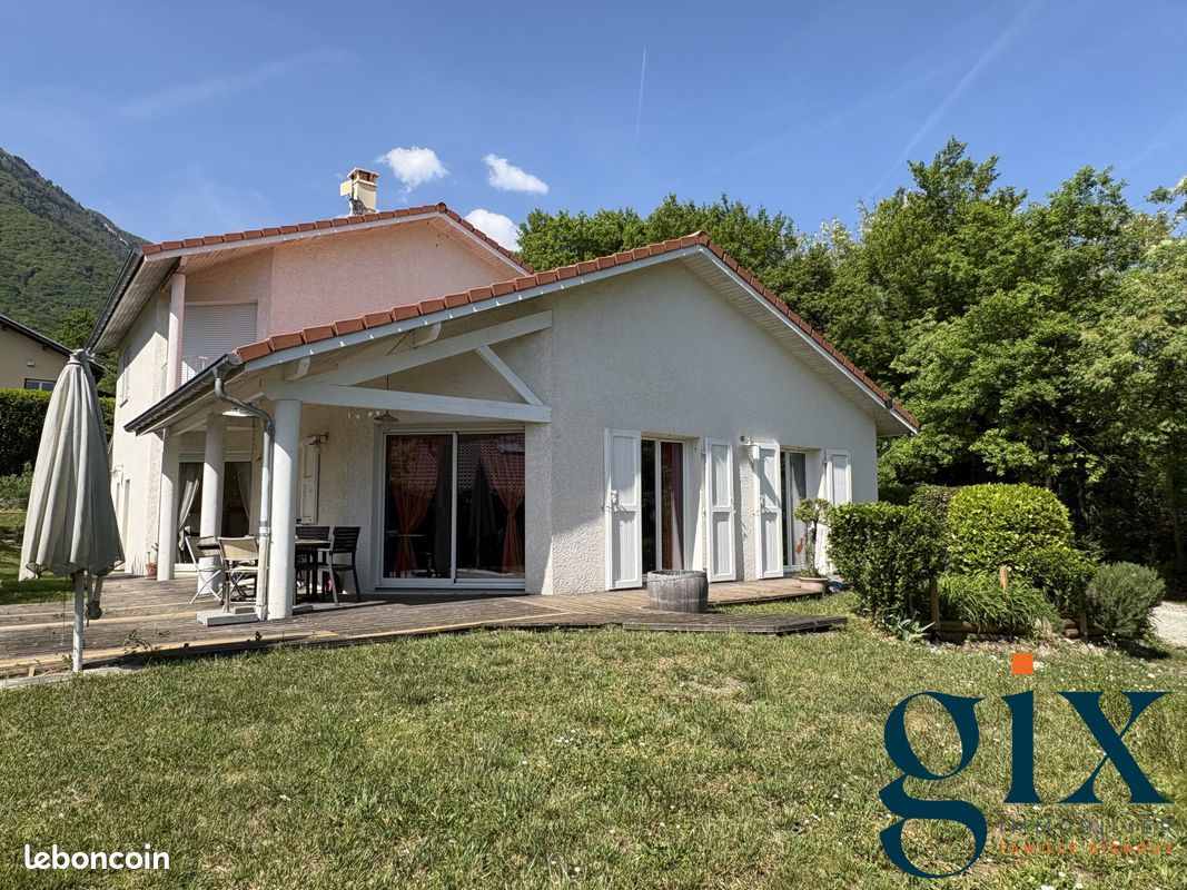 Maison 5 pièces 135 m² · à Saint-Ismier · 135 m² · 625 000 €