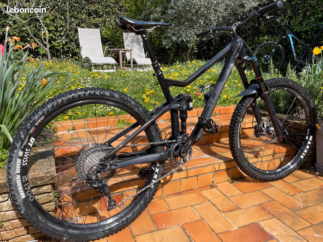 Vtt enduro merida onesixty carbone 27.5 taille m très bon état (image 2)