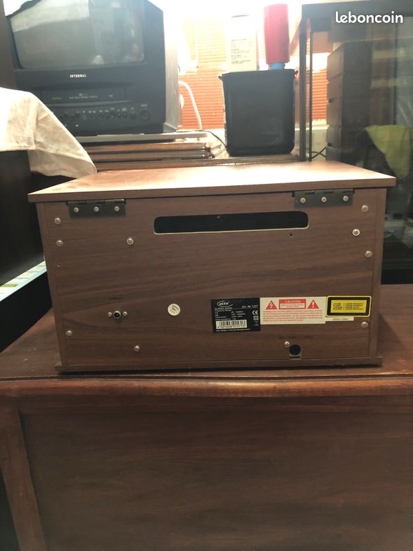 Coffre de Radio CD à Restaurer (image 5)