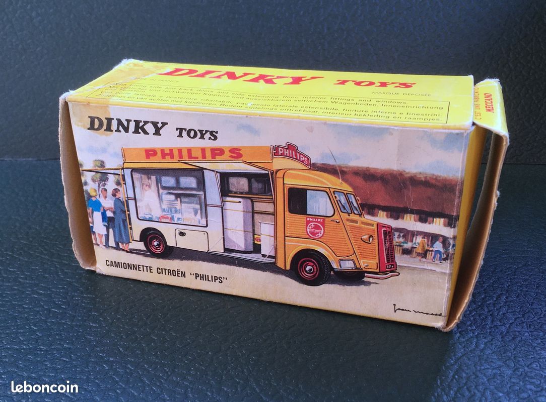 Dnky Toys 535 - Ctroën 2CV - tros feux arrères - roues concaves