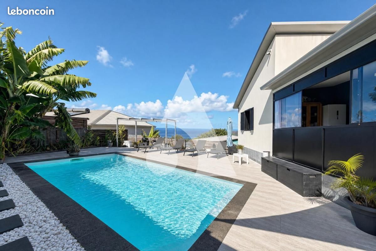 Maison 4 pièces 100 m² · à Saint-Pierre · 100 m² · 442 200 €