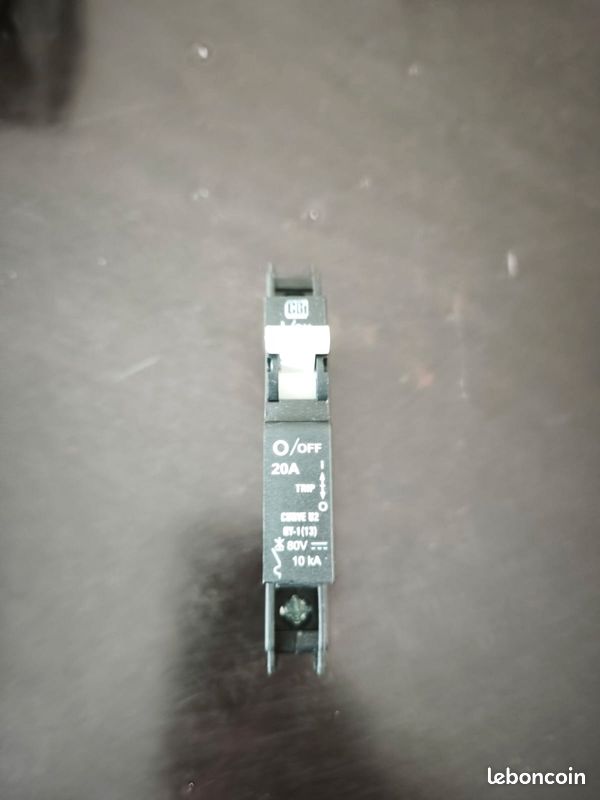 Lot de 10 disjoncteurs CBI 20A / 80V DC – Neuf (image 6)