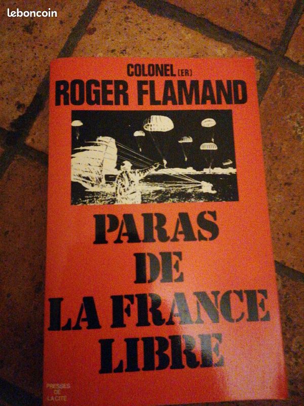 Livre sur la guerre. Paras. De la France (image 1)