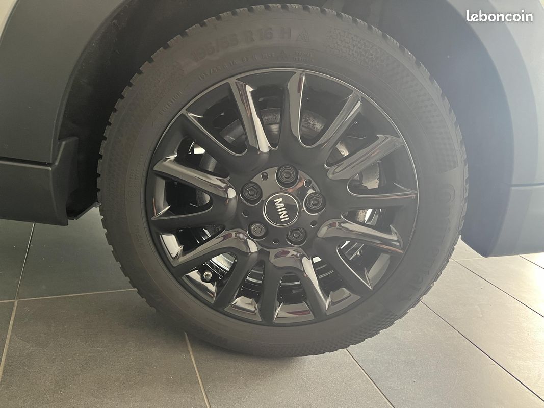 MINI Hatch 5 Portes Cooper 136 ch DKG7 Edition Premium Plus (image 6)