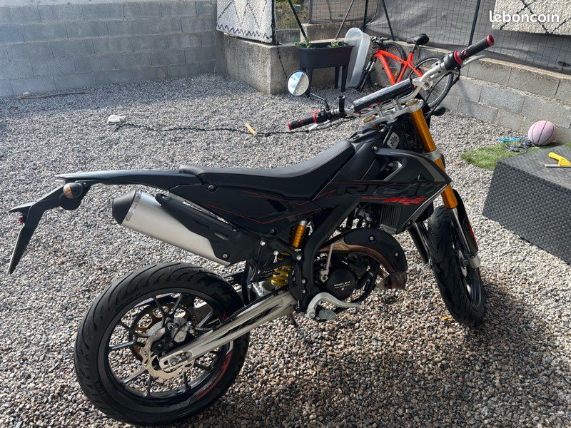 Moto rieuju 50cc 2023 première main prix à débattre Motos