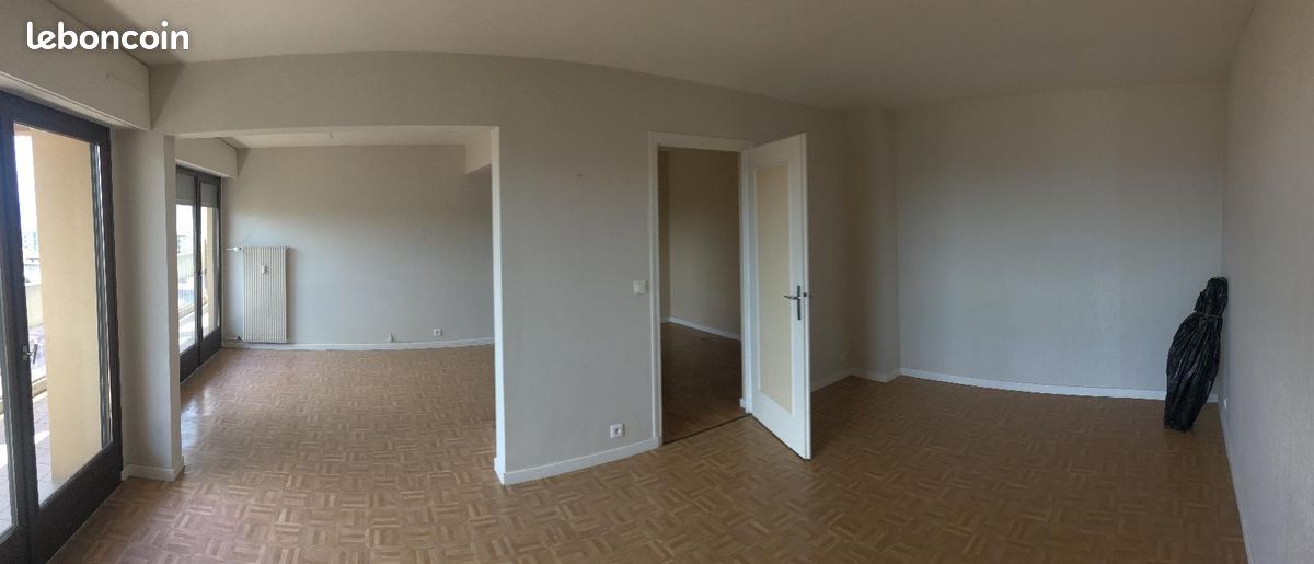 Appartement 5 pièces 101 m² · à Thonon-les-Bains · 101 m² · 1 208 €
