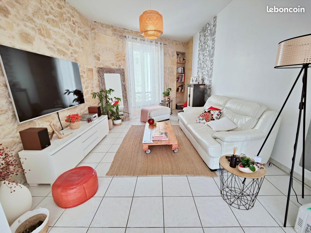 Immeuble 167 m² · à Langoiran · 167 m² · 274 900 €