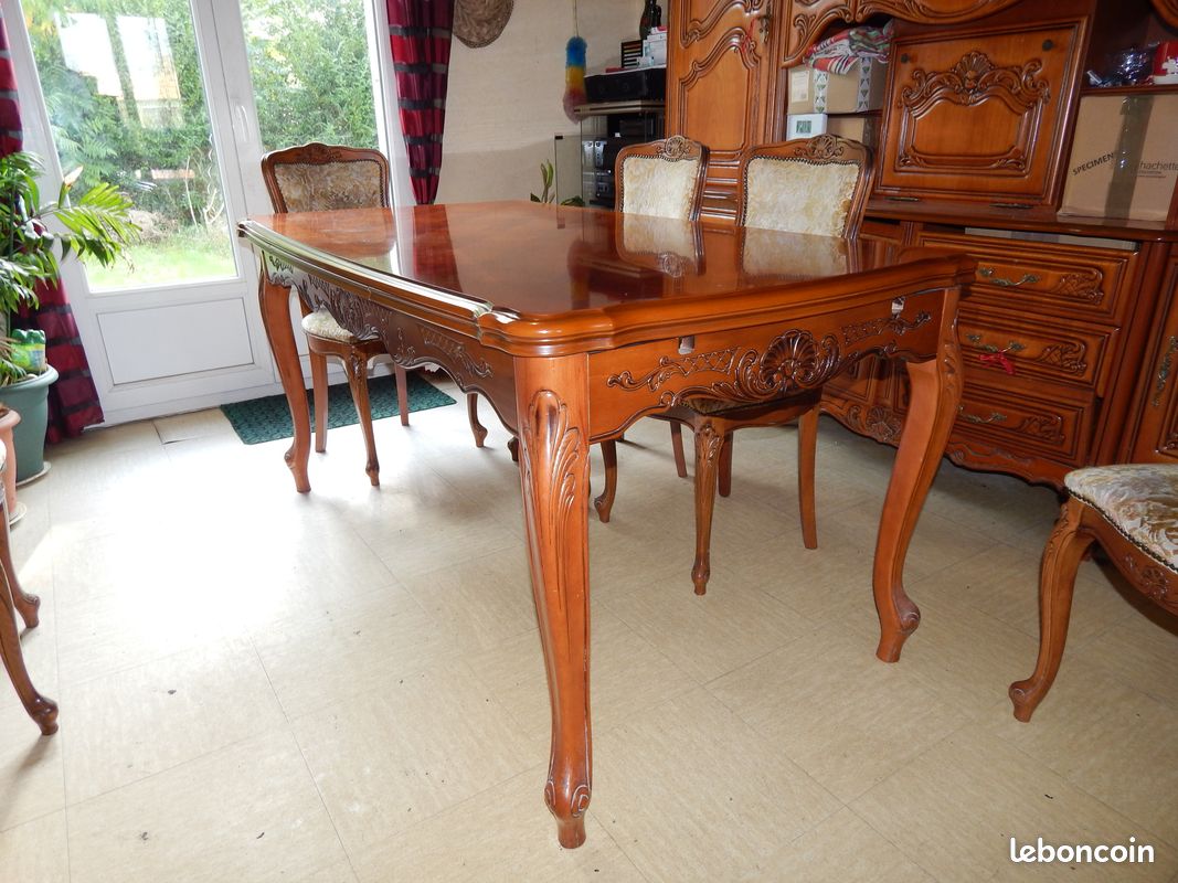 Table et buffet (image 1)