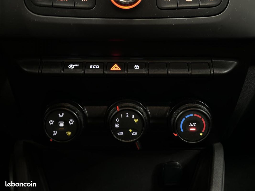 DACIA DUSTER II 1.2 Tce 125 CH / CLIMATISATION / Essentiel (image 19)