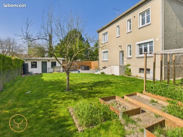Maison 8 pièces 169 m²