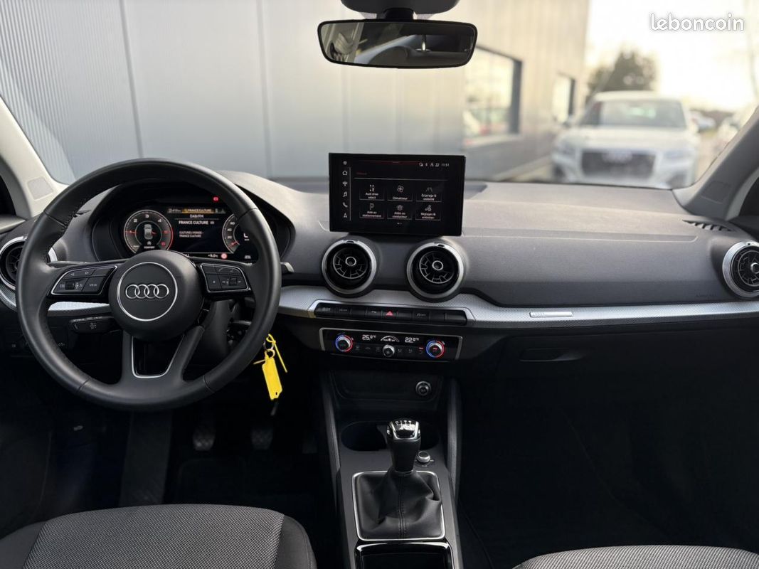 AUDI Q2 30 TDI 116 S Line (image 22)