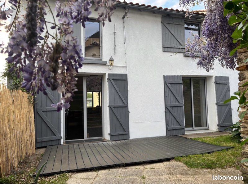 Maison 5 pièces 90 m² · à Saint-Sébastien-sur-Loire · 90 m² · 1 320 €