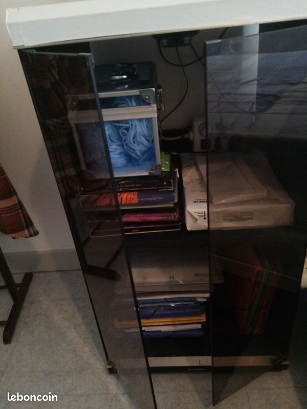 Bibliothèque ou vitrine ou autre chevet (image 1)