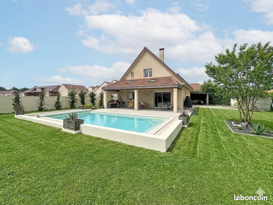 Maison 6 pièces 160 m² · à Lescar · 160 m² · 399 000 €
